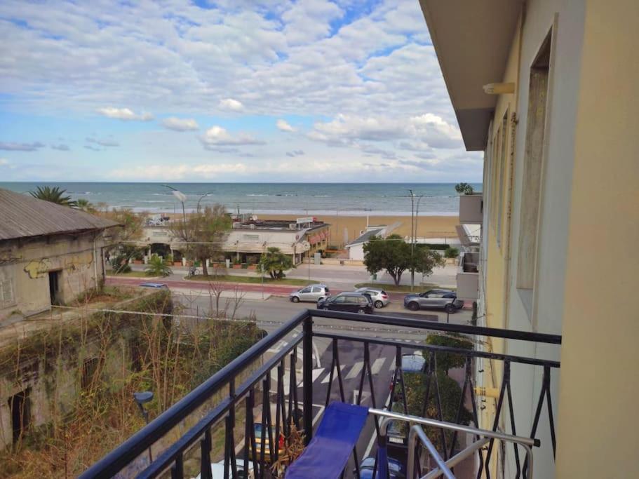 Casa Di Pipo - Appartamento Davanti Al Mare Пескара Екстер'єр фото